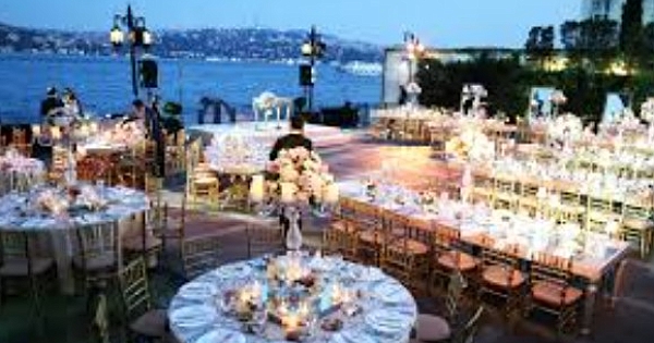 O yaşta evlenmeye niyetlenir