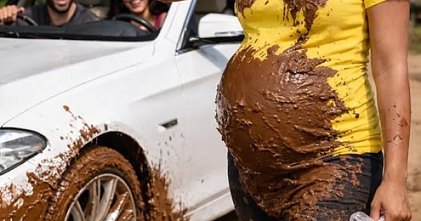 Sokak ortasında aşağıladı