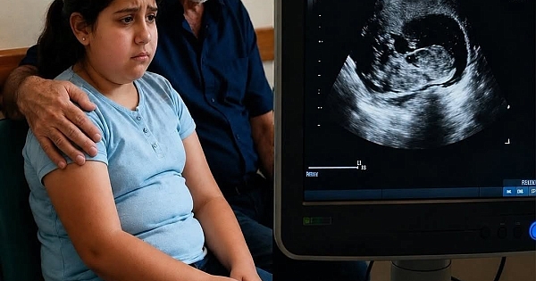 Kliniğe yaptığı bir ziyaret sırasında 