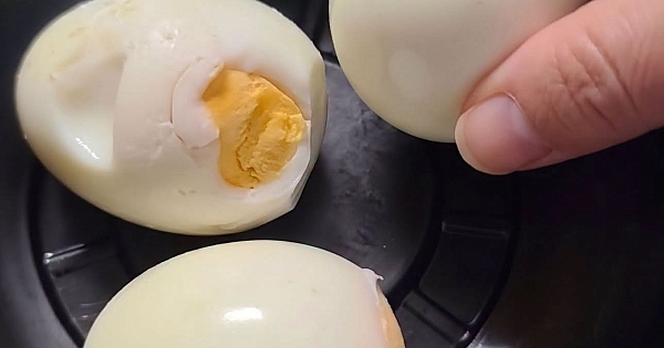 Uzmanlar Uyarıyor: Haşlanmış Yumurtayı Bu Şekilde Tüketmek 