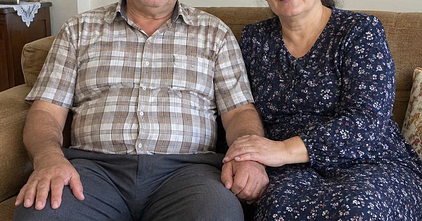 Babam, tam 43 yıl boyunca annemin bütün maaşını aldı. Annem sonunda parasını geri istediğinde