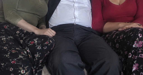 BİZDEN İLK İSTEDİĞİ ŞEYİ DUYUNCA BİRBİRİMİZİN YÜZÜNE BAKIP KALDIK 